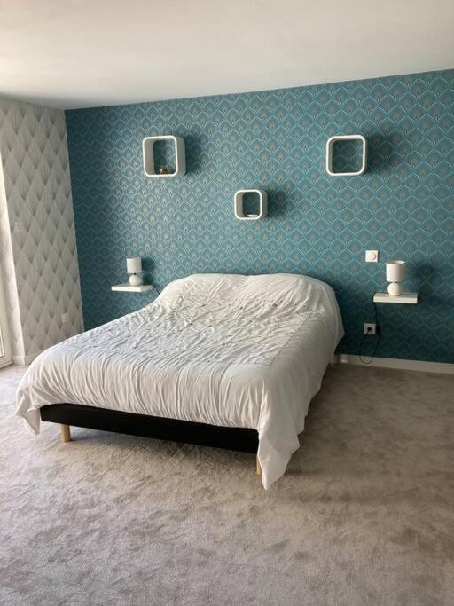 Chez Laure - Authentique Maison En Pierre De 160 M2 Au Calme * Reignac (Charente)